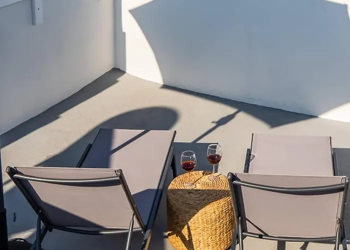 Brouzos- Maisonette With Sea & Mountain View * Emporio (Santorini)